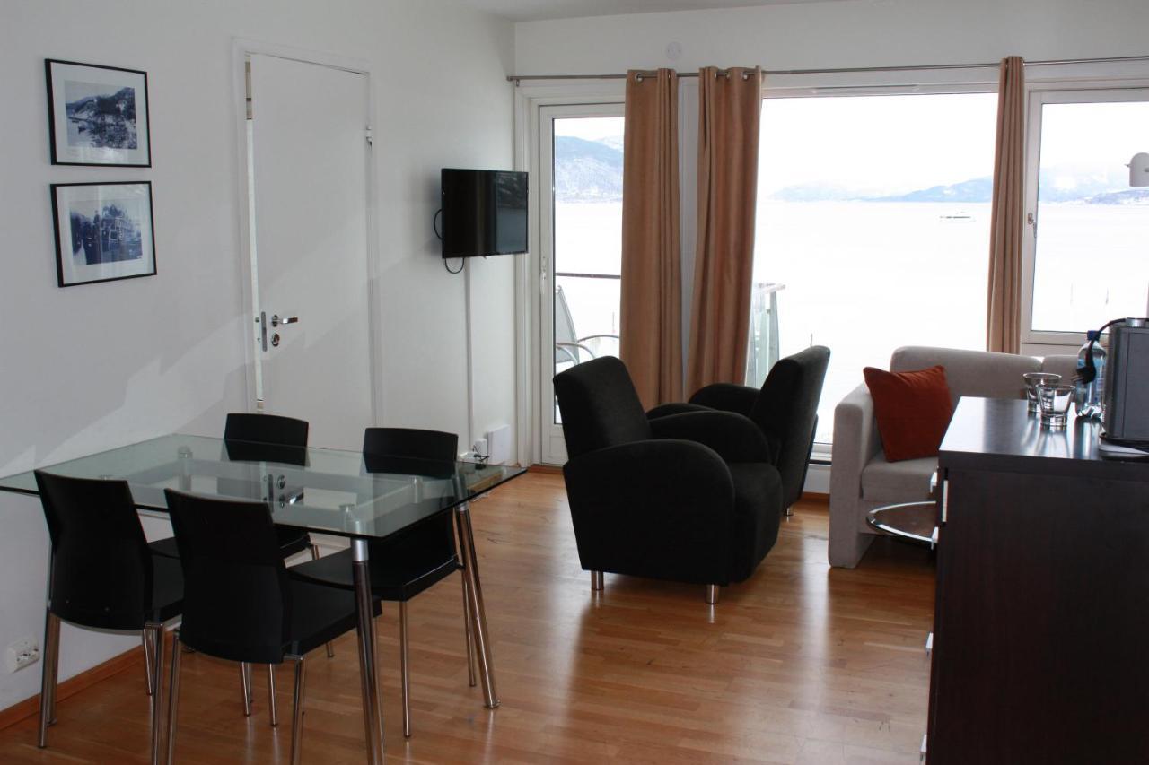 Smaken Av Ryfylke Event As Overnatting, Bygningen Drives Ikke Som Hotell Hjelmeland Екстериор снимка