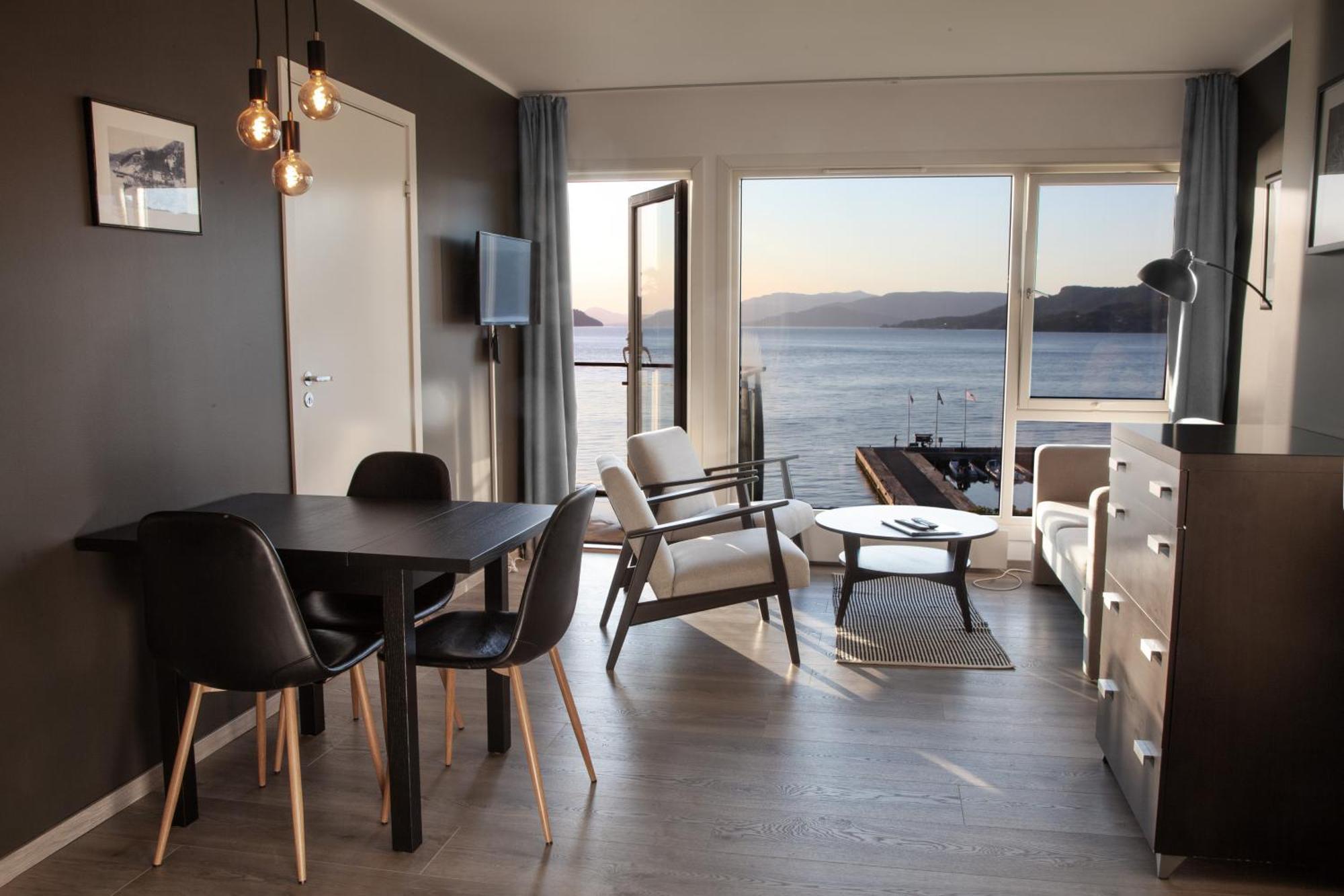 Smaken Av Ryfylke Event As Overnatting, Bygningen Drives Ikke Som Hotell Hjelmeland Екстериор снимка